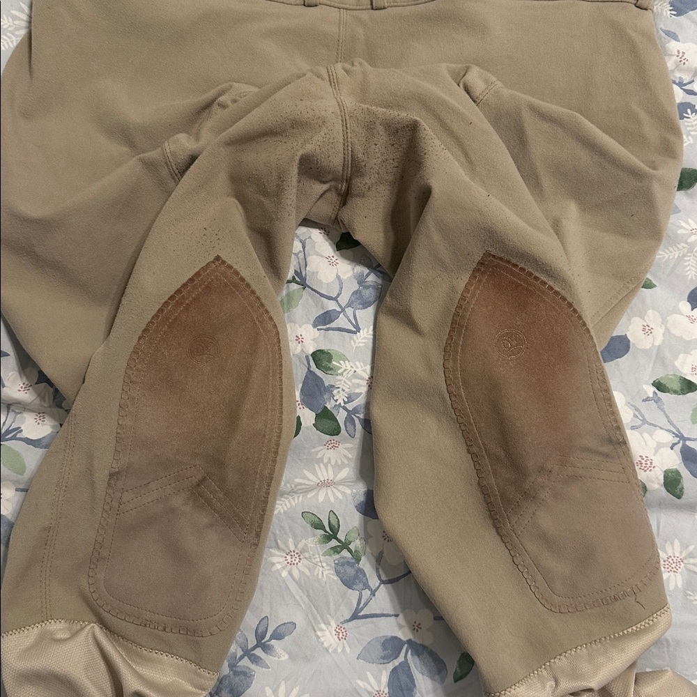Women’s Tan Riding Pants - Picture 4 of 4